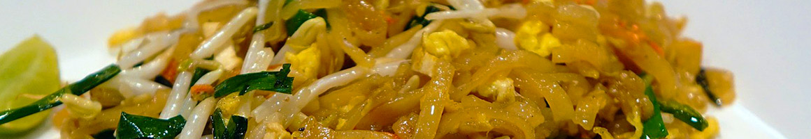 Eating Thai at Lisu's Thai Taste | Roseville restaurant in Roseville, MN.